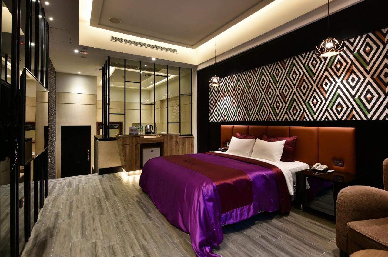 Venice Motel Taichung Dış mekan fotoğraf