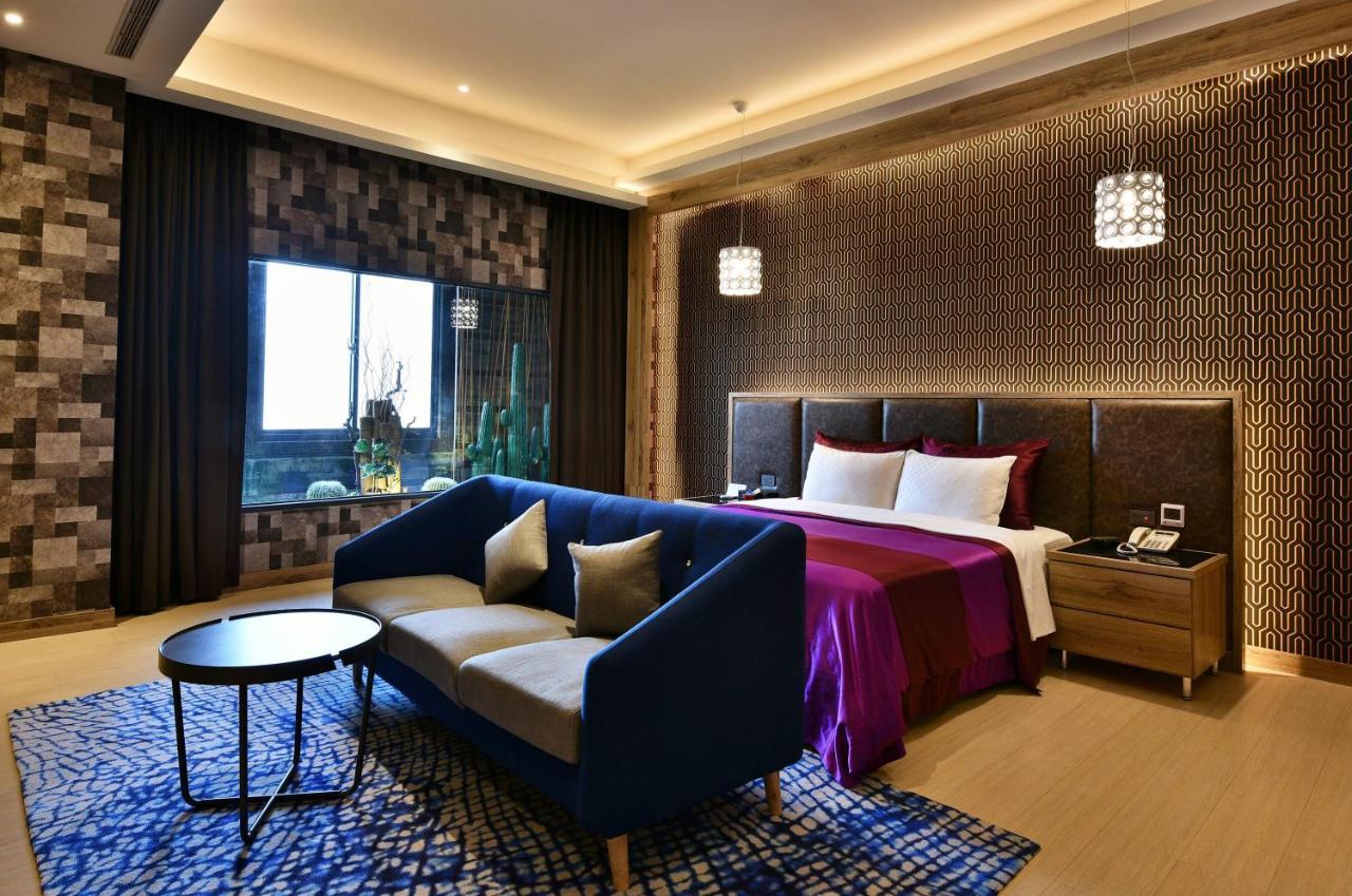 Venice Motel Taichung Dış mekan fotoğraf