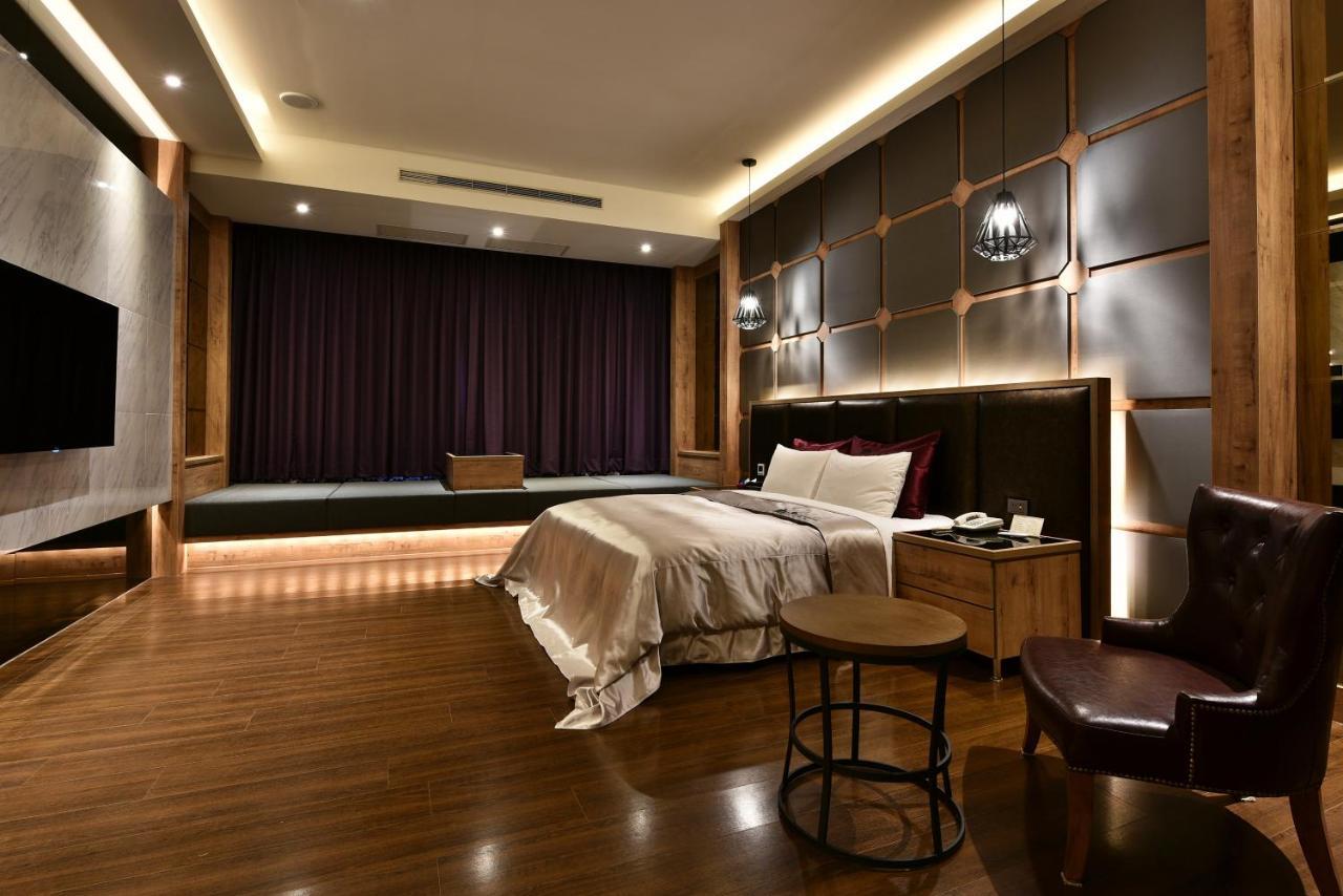 Venice Motel Taichung Dış mekan fotoğraf
