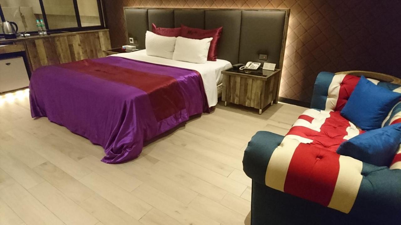 Venice Motel Taichung Dış mekan fotoğraf