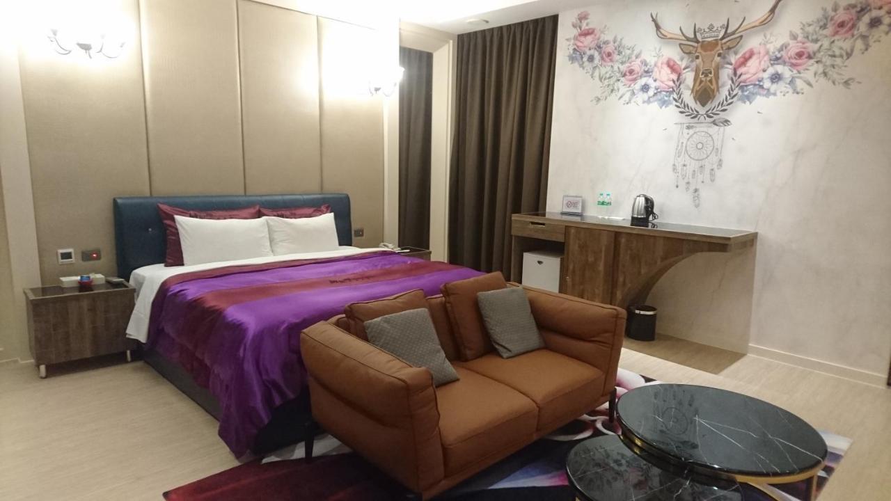 Venice Motel Taichung Dış mekan fotoğraf