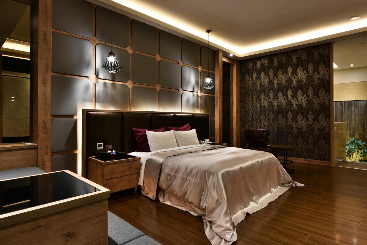 Venice Motel Taichung Dış mekan fotoğraf